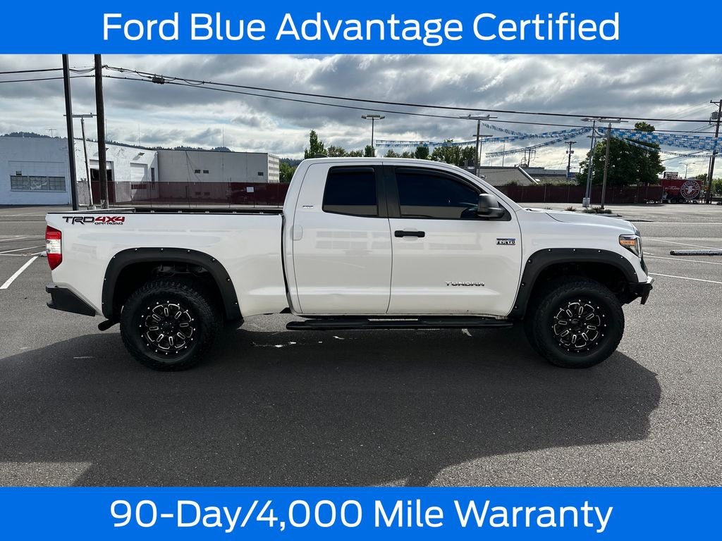Used 2021 White Toyota SR5 image 9