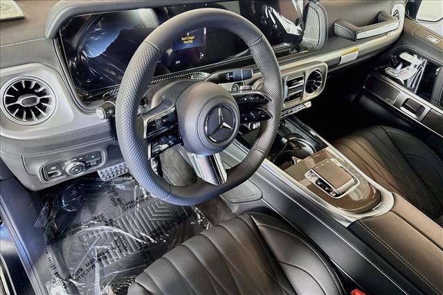 New 2027 MANUFAKTUR Night Black Magno Mercedes-Benz G 580e image 39