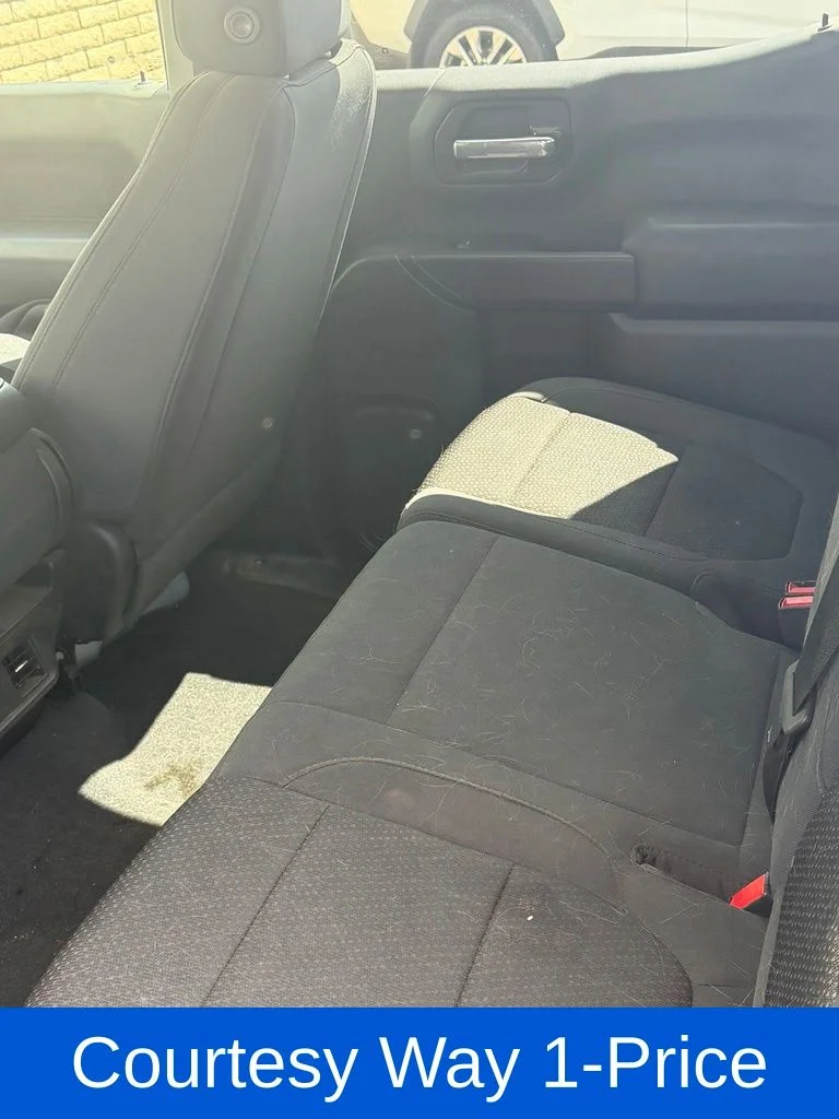 Used 2020 Black Chevrolet Custom image 11