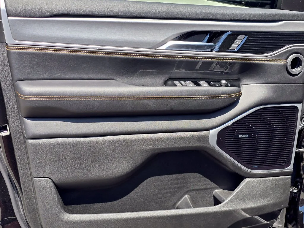 New 2026 Black Jeep  image 35