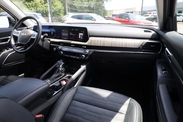 Used 2025 Ebony Black Kia SX-Prestige image 43