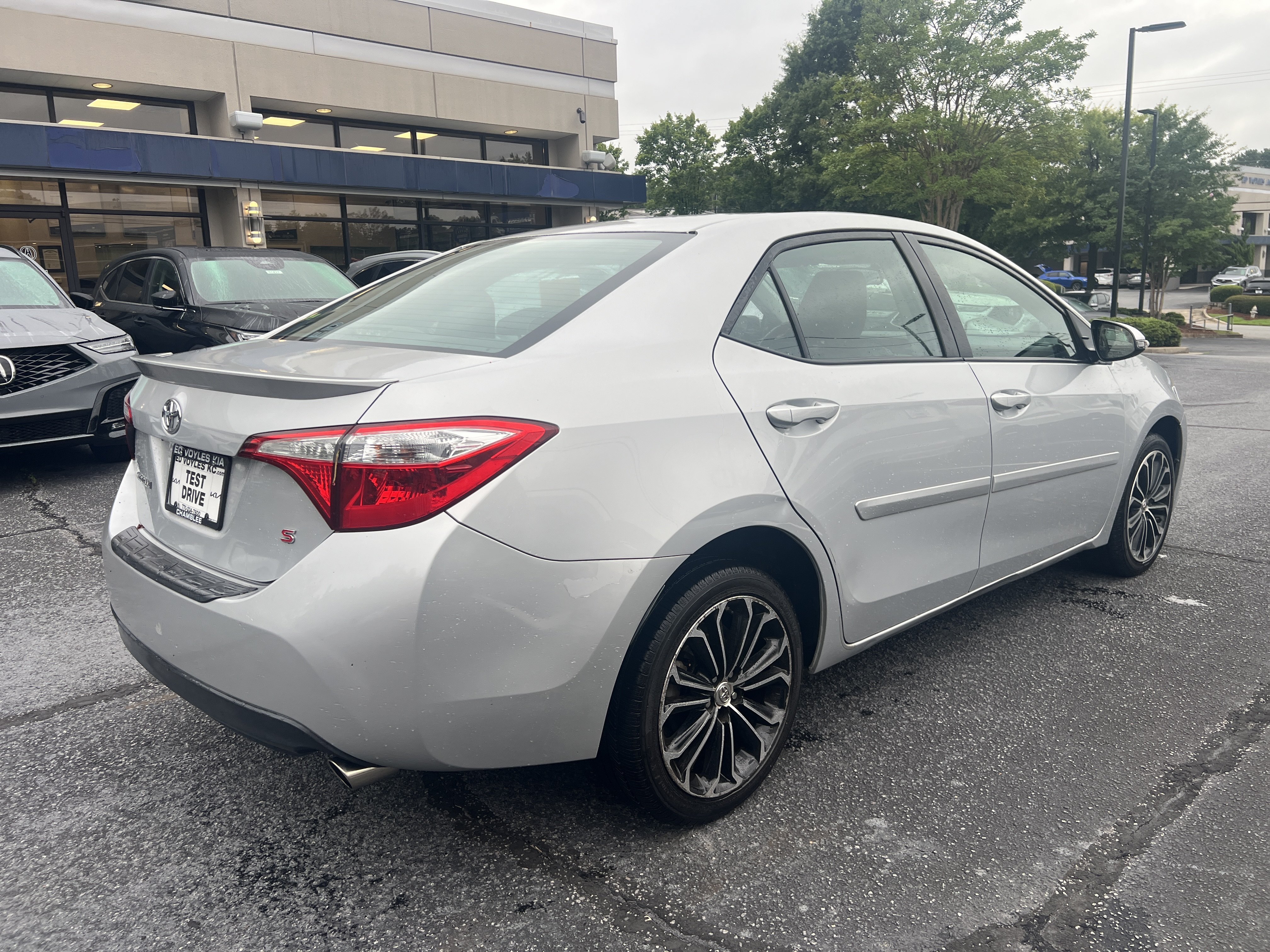 Used 2015 Classic Silver Metallic Toyota S Plus image 5
