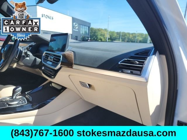 Used 2022 White BMW sDrive30i image 26
