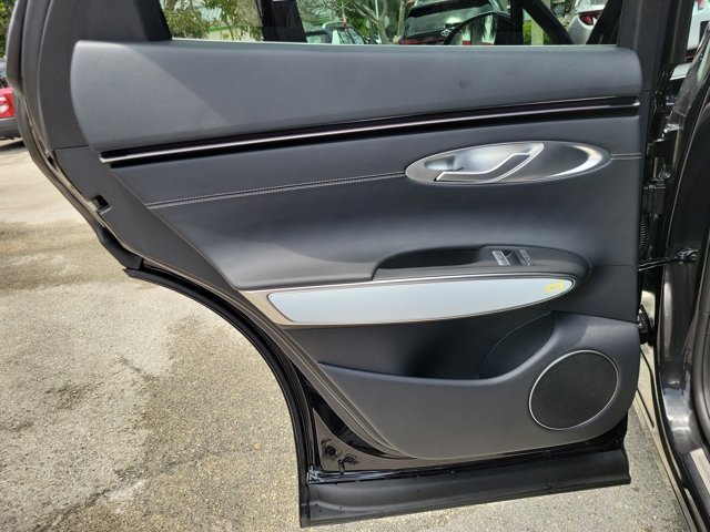 Used 2026 Black Genesis 2.5T Select image 8