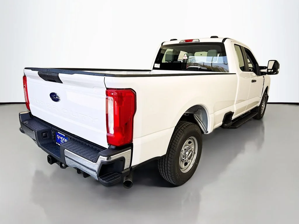 New 2026 Oxford White Ford F-250® XL image 7