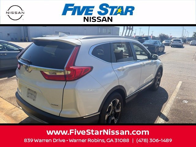 Used 2018 White Honda Touring image 12