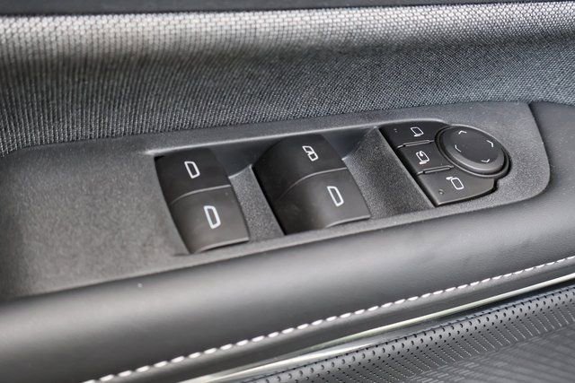 2026 GMC Sierra EV Elevation - Photo 11