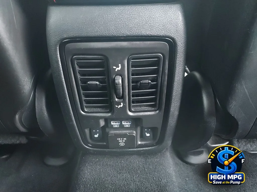 Used 2025 White/off-white Dodge R/T Plus image 25