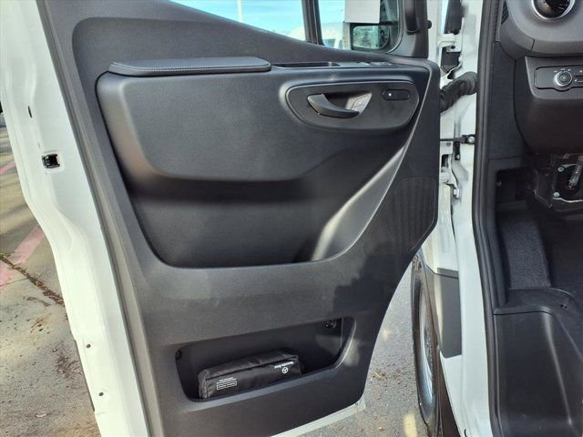 New 2026 Arctic White Mercedes-Benz Cargo 144 WB image 14