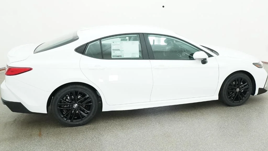 New 2026 Ice Cap Toyota SE image 64