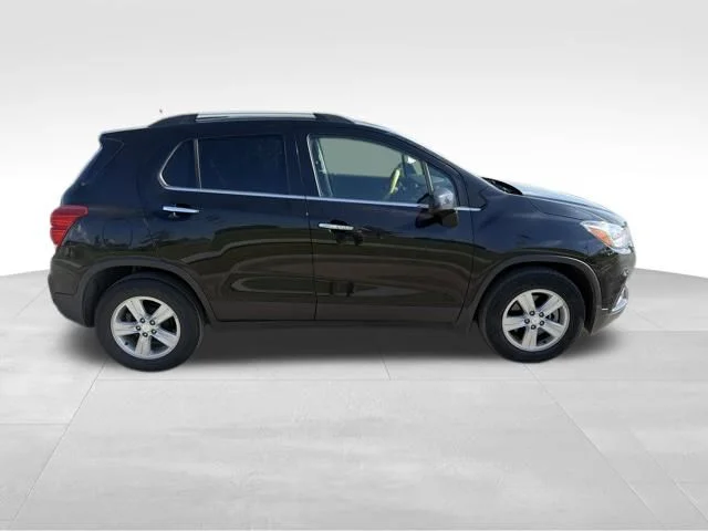 Used 2019 Black Chevrolet LT image 2