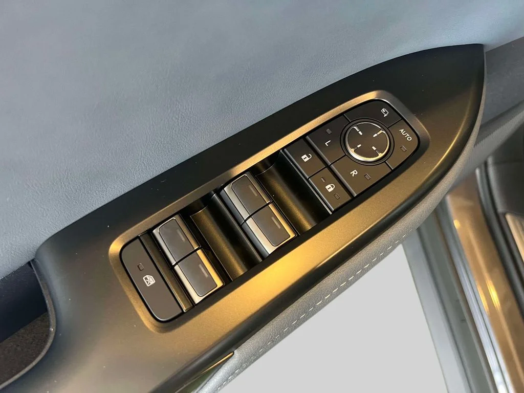 2026 Lexus RZ Premium - Photo 15