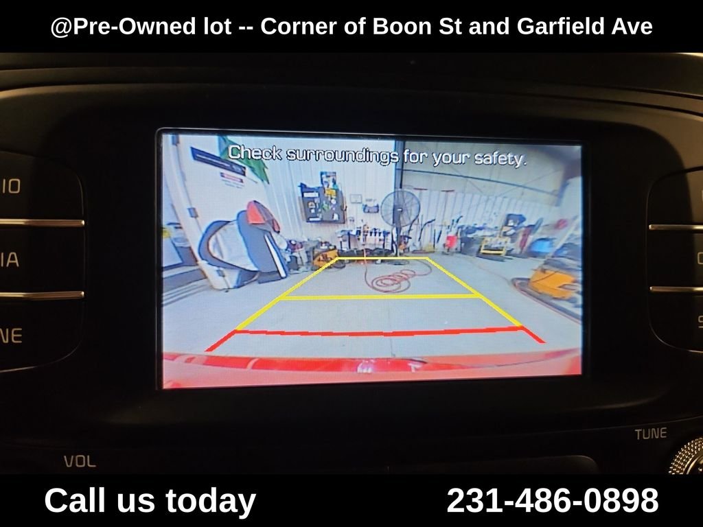 Used 2019 Red Kia Base image 23
