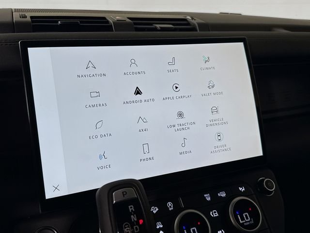 New 2026 Fuji White Land Rover X-Dynamic SE image 15