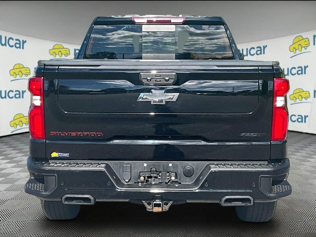 Used 2022 Black Chevrolet RST image 5