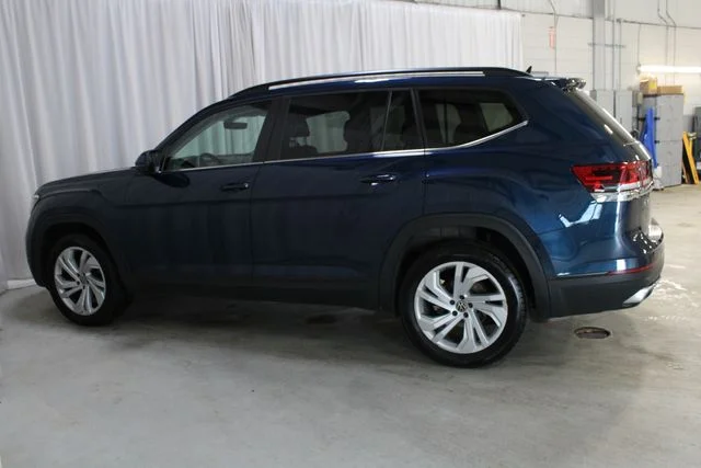 Used 2023 Blue Volkswagen 3.6L V6 SE w/Technology image 23
