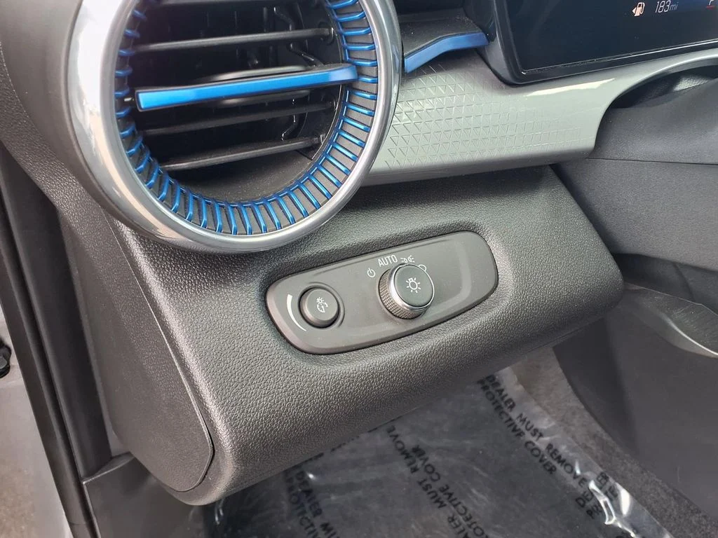 Used 2025 Gray Chevrolet LT image 15