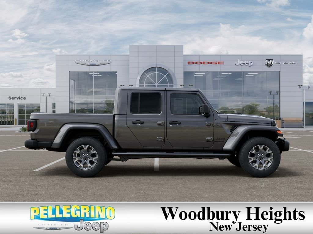 New 2026 Granite Crystal Metallic Clearcoat Jeep Sahara image 21