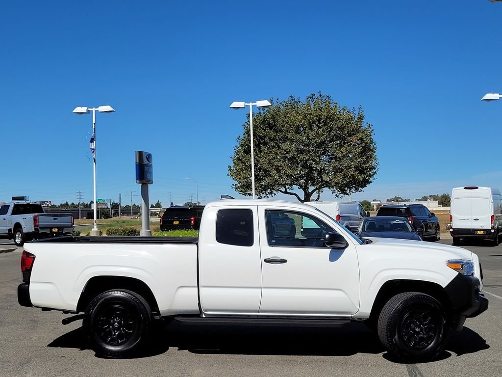 Certified Used 2022 White Toyota SR image 3