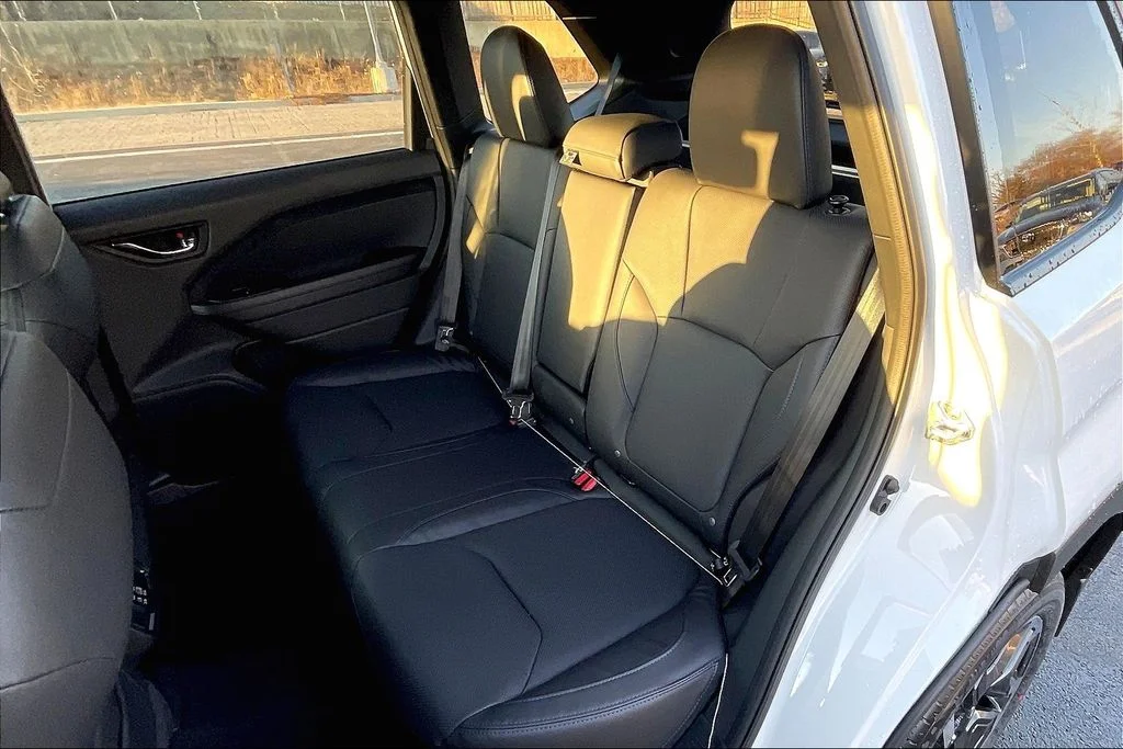 2025 Subaru Forester Limited - Photo 10