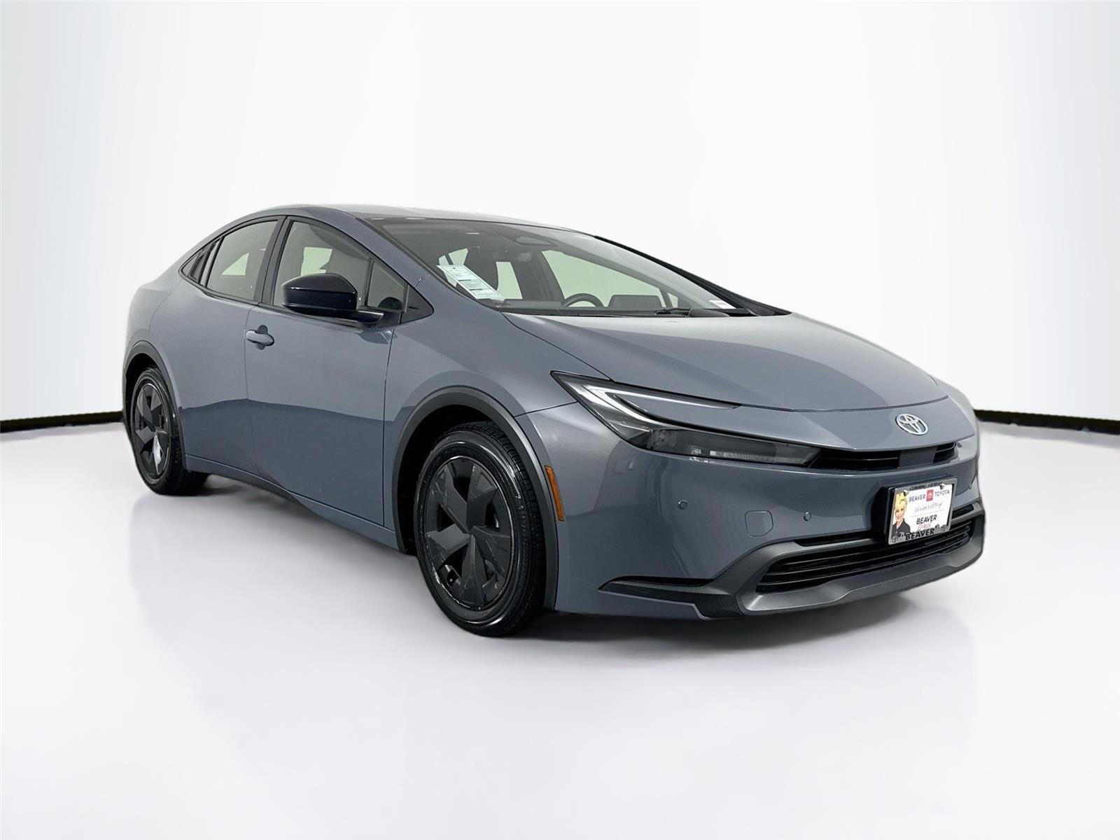 Used 2023 Guardian Gray Toyota XLE image 9