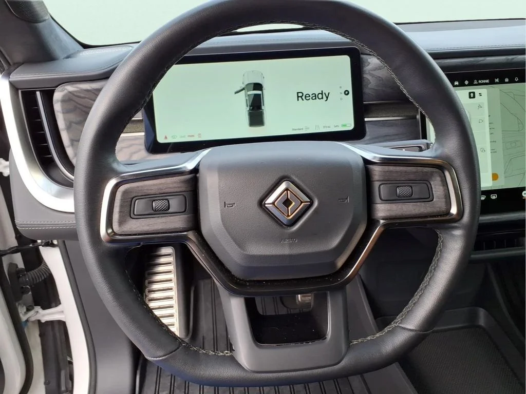 Used 2022 White Rivian Adventure image 18