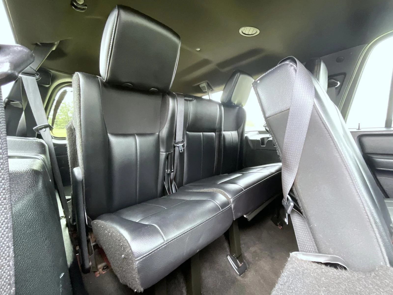 Used 2015 Red Ford Limited image 21