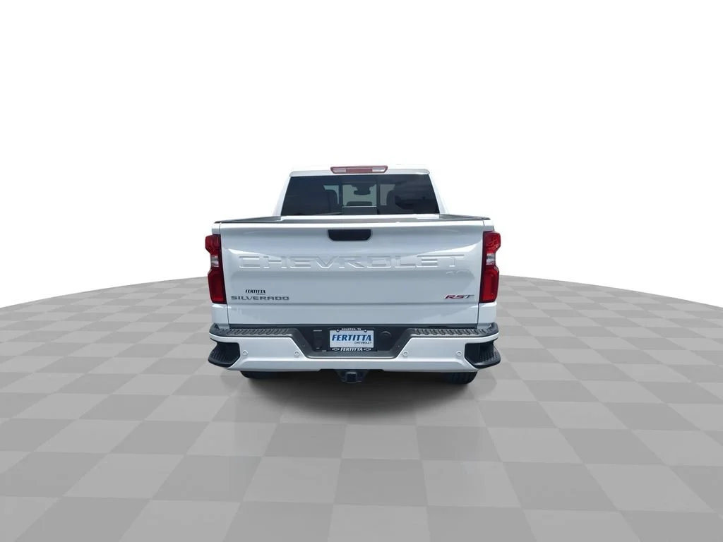 New 2026 Summit White Chevrolet RST image 7