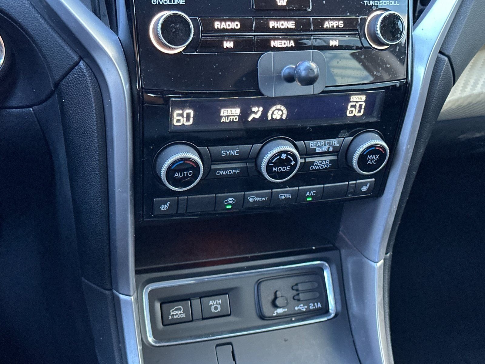 Used 2020 Magnetite Gray Metallic Subaru Premium image 18
