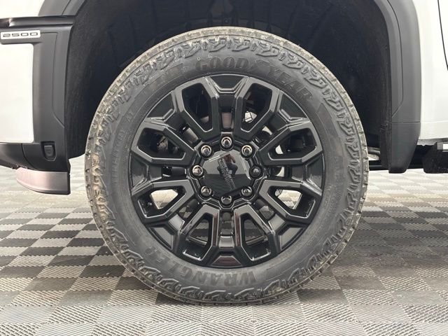 New 2026 Summit White GMC Denali Ultimate image 17
