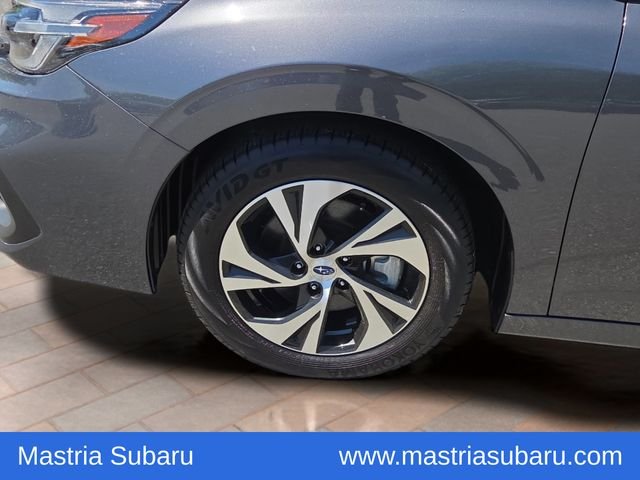 Used 2025 Gray Metallic Subaru Premium image 26