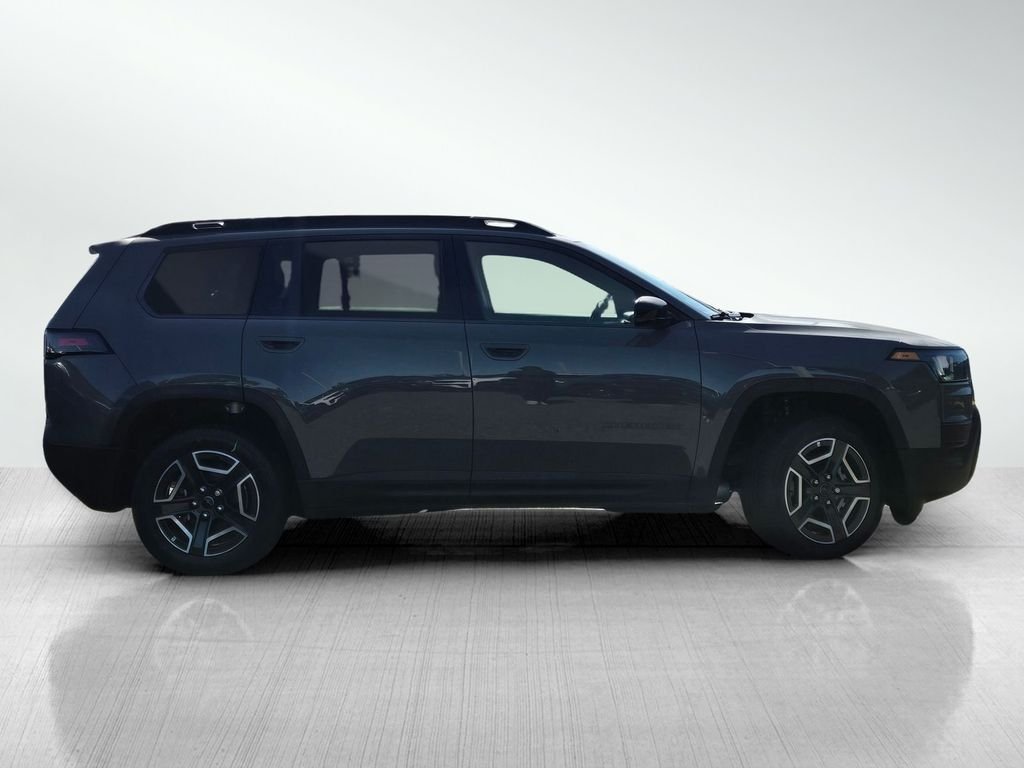New 2026 Sting-Gray Clear-Coat Exterior Paint Jeep Laredo image 3