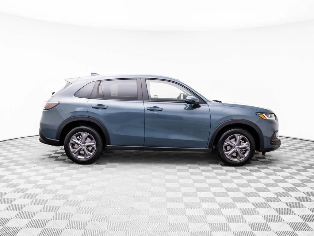 2026 Honda HR-V LX - Photo 8
