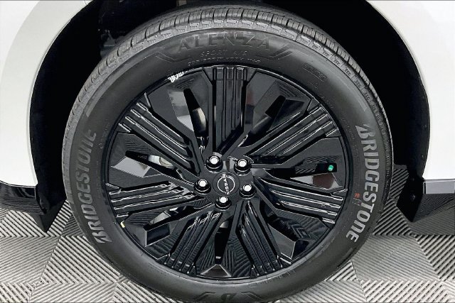 New 2027 Everest White Nissan Dark Armor image 12