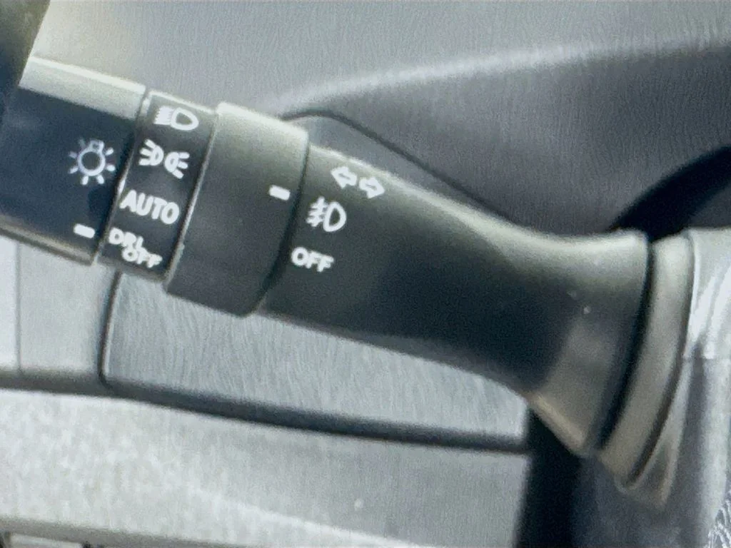 Used 2014 Red Toyota Five image 13