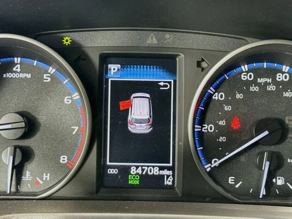 Used 2018 Magnetic Gray Metallic Toyota LE image 15