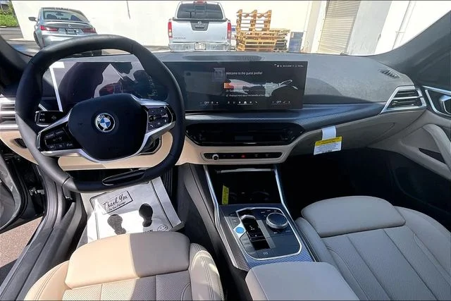 New 2026 Skyscraper Grey Metallic BMW eDrive40 image 5