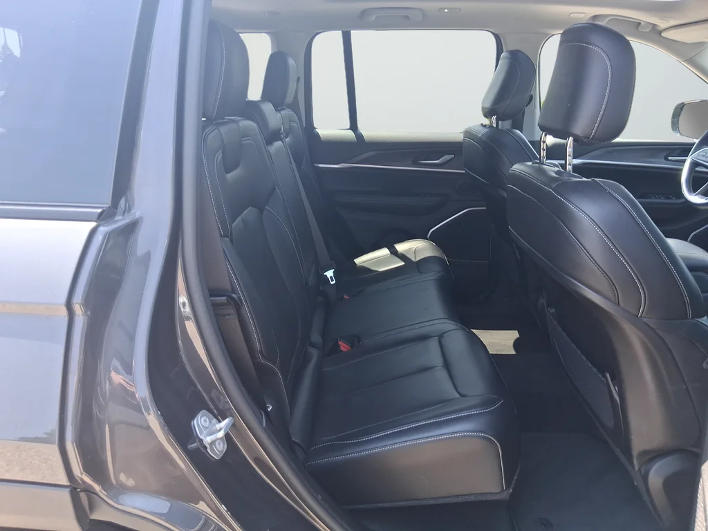Used 2022 Gray Jeep Limited image 23