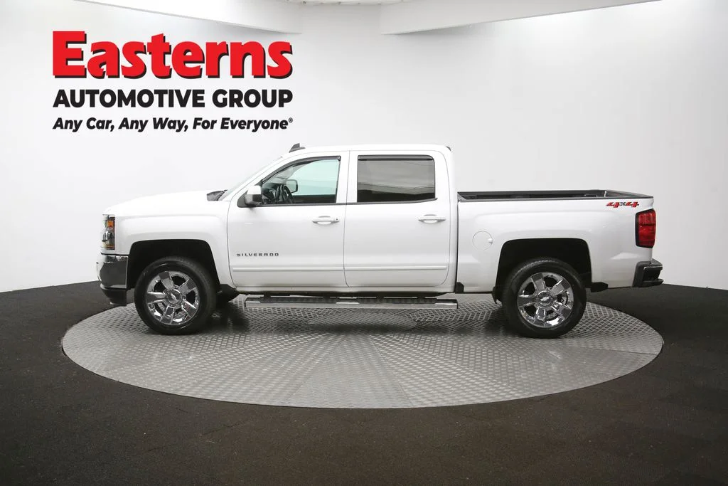 Used 2018 White Chevrolet LT image 60