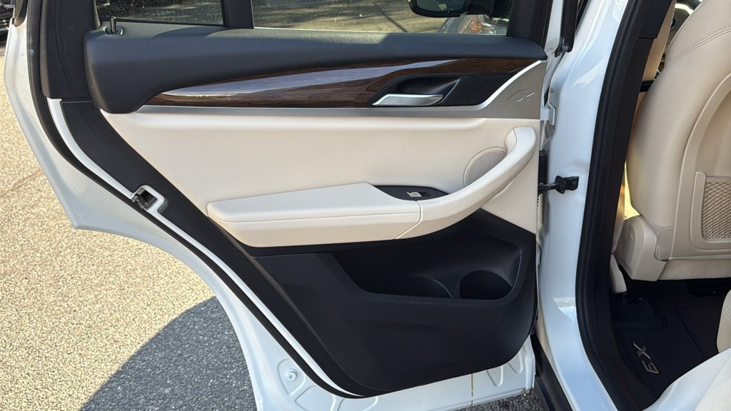 Used 2020 Alpine White BMW xDrive30i image 23