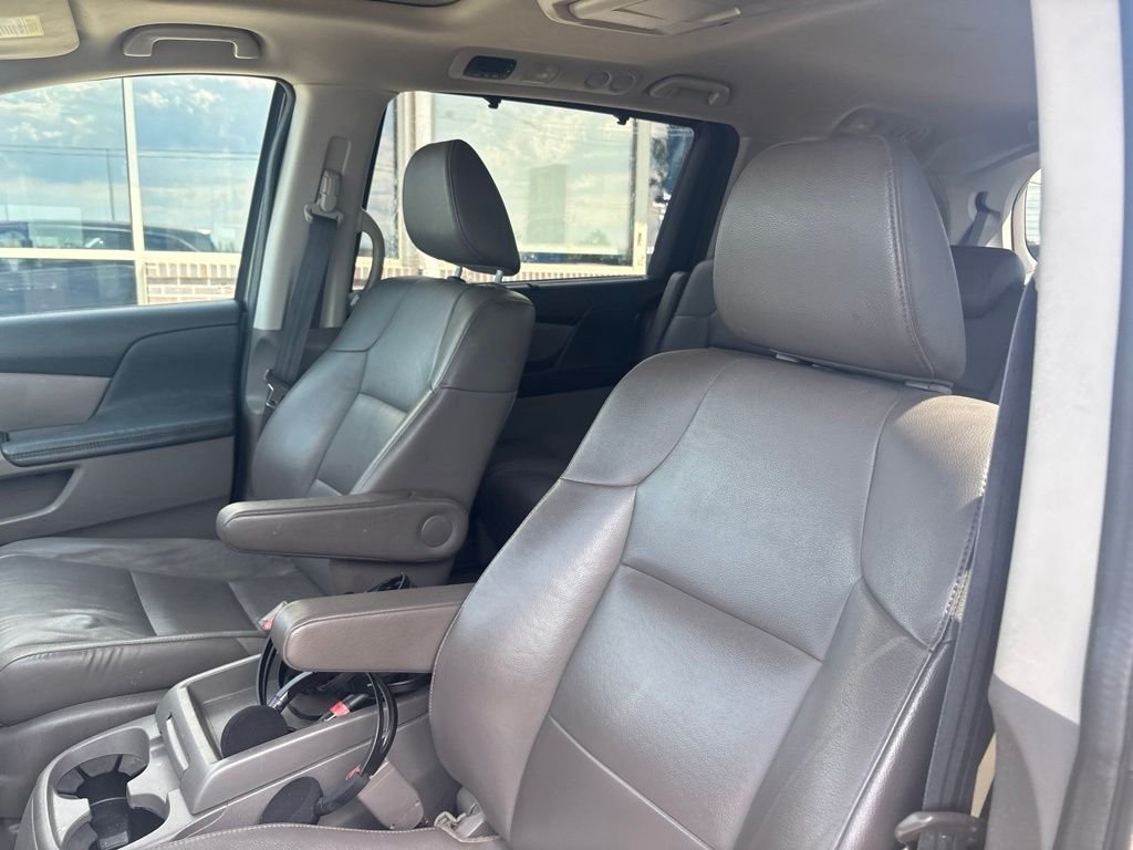 Used 2016 Gray Honda EX-L image 11