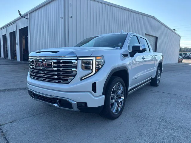 Used 2023 White GMC Denali image 1