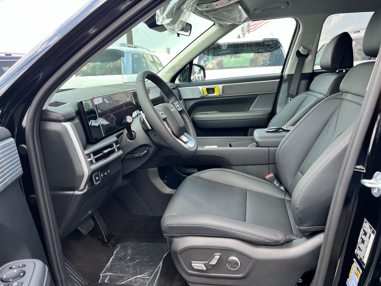 New 2027 Black Hyundai SEL FWD image 15