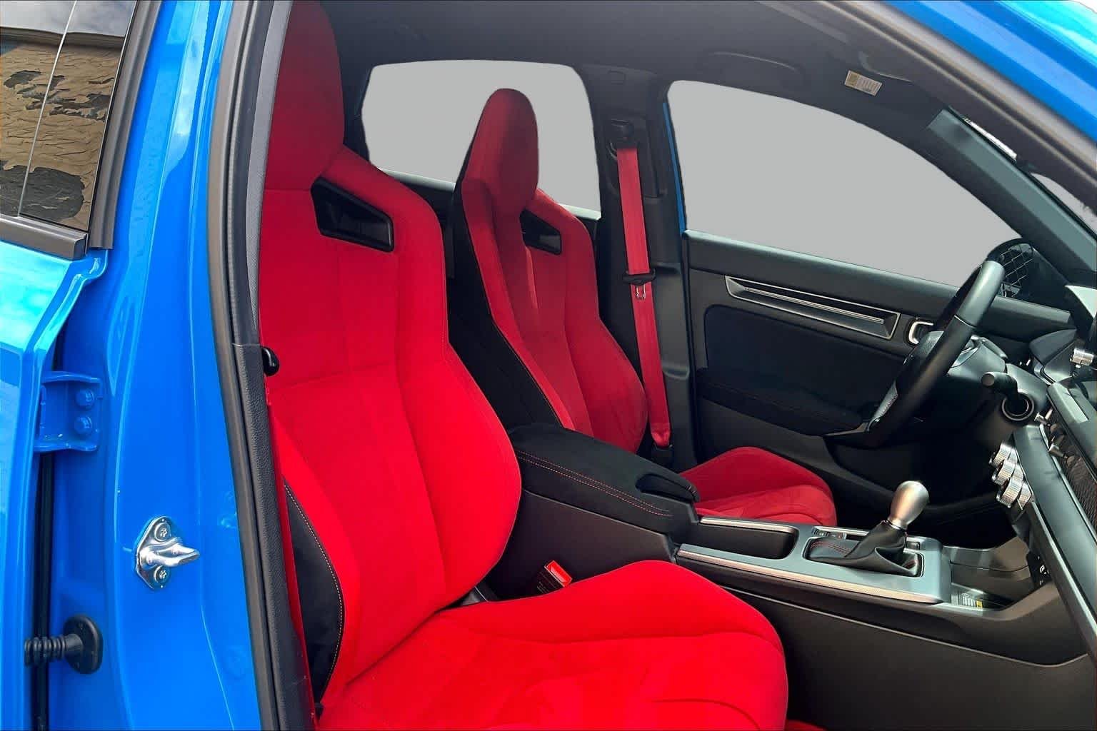 Used 2025 Boost Blue Pearl Honda  image 9
