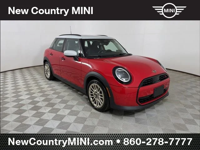 2025 MINI Hardtop Cooper S Signature's photo