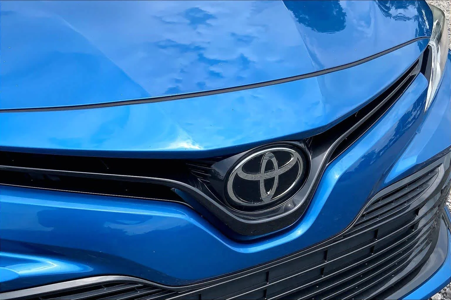 2020 Toyota Camry LE - Photo 32