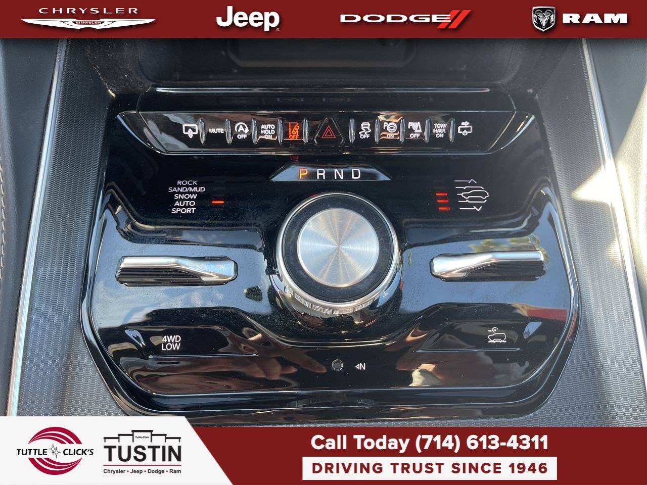 Used 2024 Diamond Black Crystal Pearlcoat Jeep Series II image 29