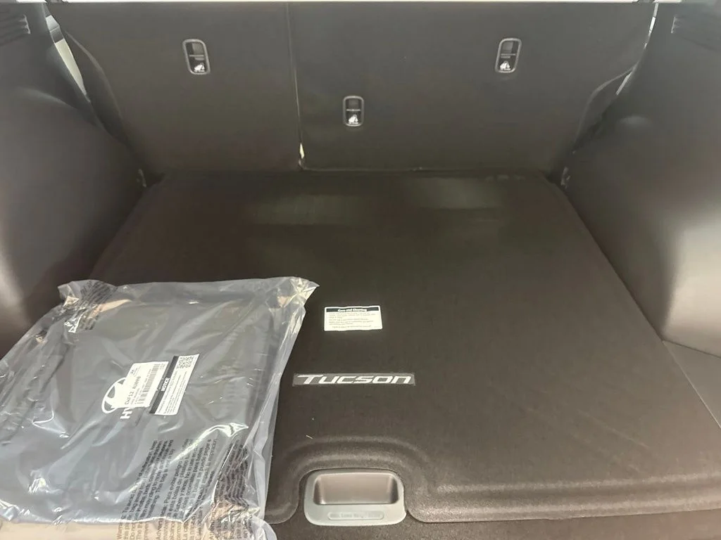 New 2026 Shimmering Silver Hyundai SEL Premium image 9