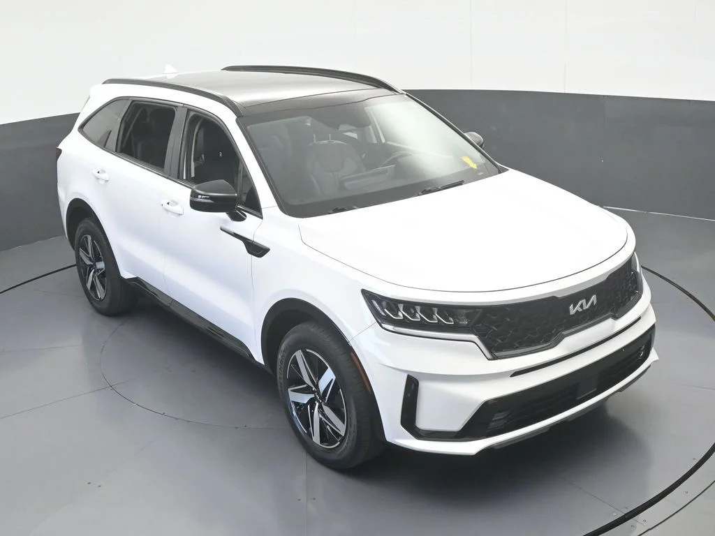 Used 2022 Glacial White Pearl Kia EX image 57
