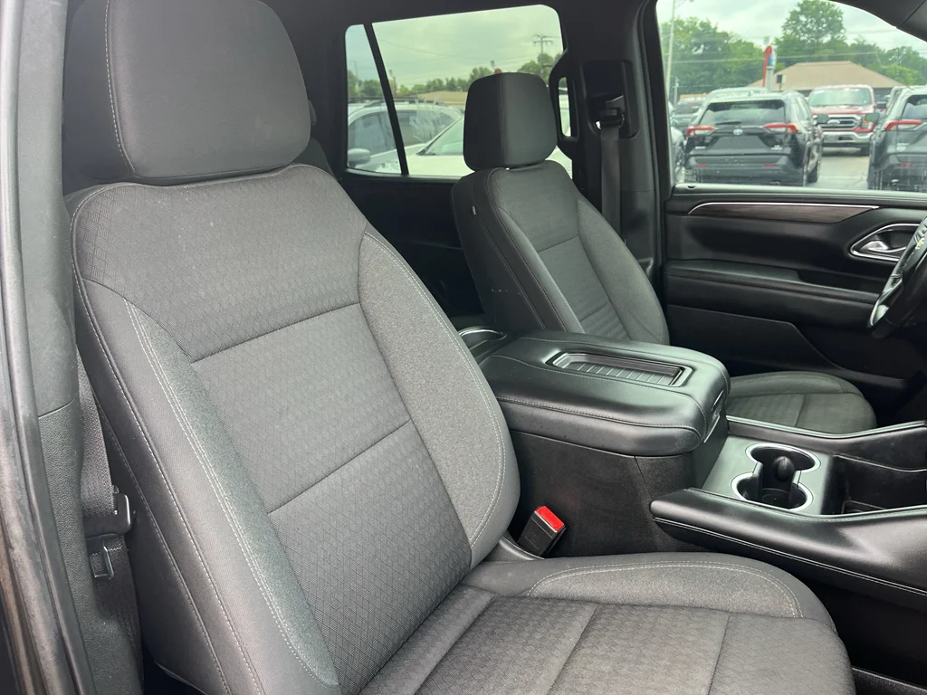 Used 2023 Black Chevrolet LS image 21